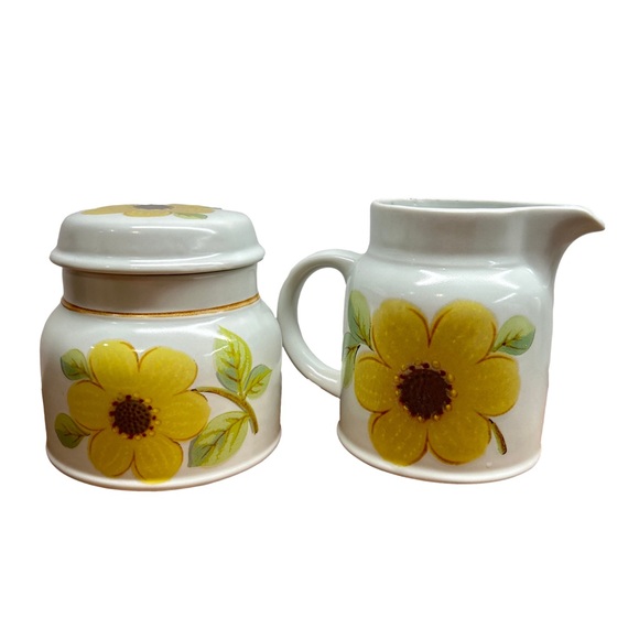 Royal Doulton 1973 Lambeth Stoneware Summer Days Covered Sugar Dish And Creamer - Picture 2 of 16